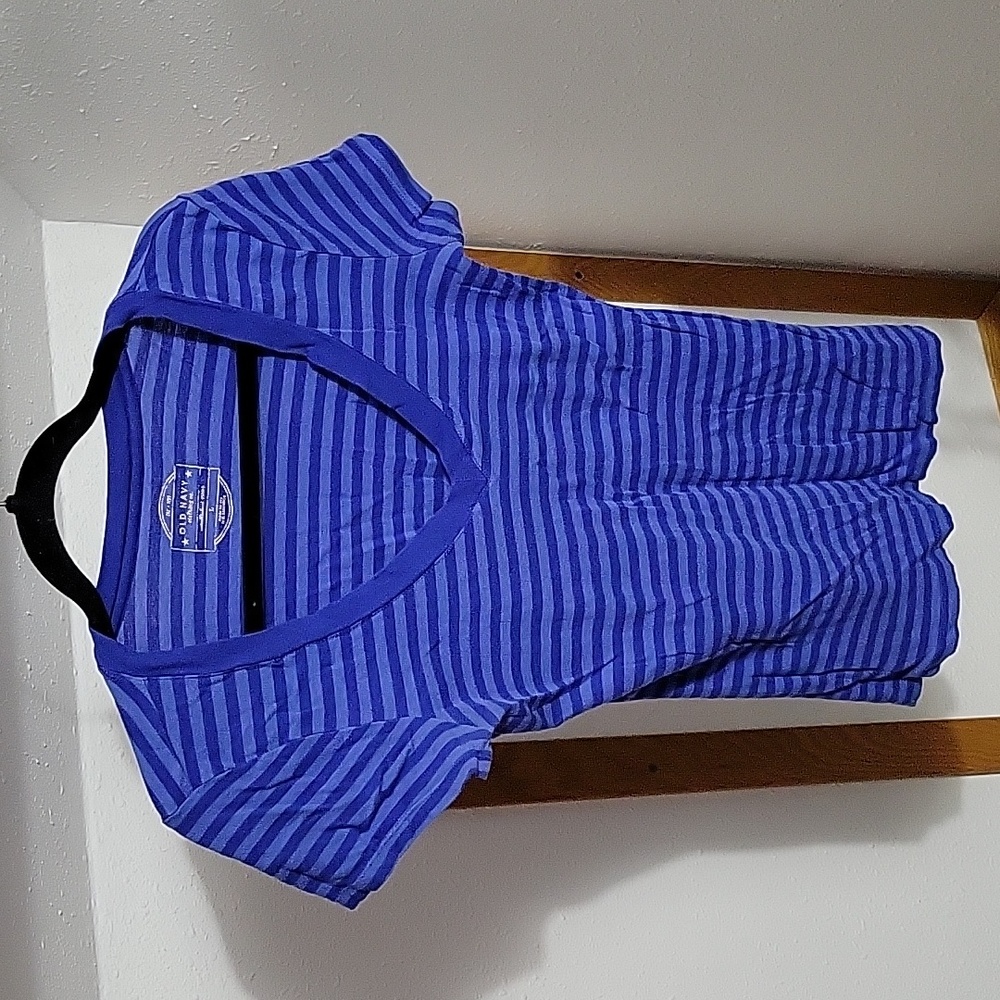 Bright blue striped vneck tshirt